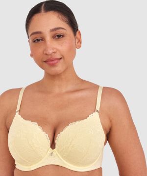Terri-Leigh wears a size 12DD and size 12 underwear. She is a size 12 Is 177cm tall with a 98cm bust and 79cm waist and 79cm hips.